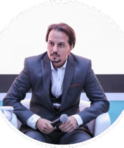 احمد خالد مصطفي